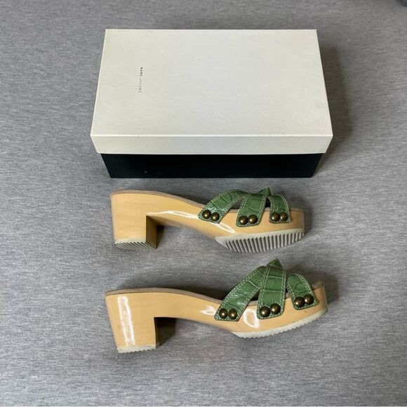 Marc Jacobs Women's Croco Embossed Leather Twist Detail Wooden Heel Sandals - Picture 2 of 12